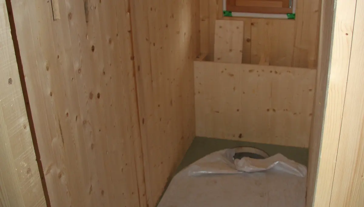 Toilette im neuen Anbau Hochlandhütte | © DAV Sektion Hochland e.V. | Martin Schmengler