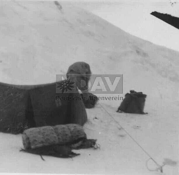 Hochlager am Pik Lenin 1928 | © Historisches Alpenarchiv Hochlager am Pik Lenin 1928 | © Historisches Alpenarchiv